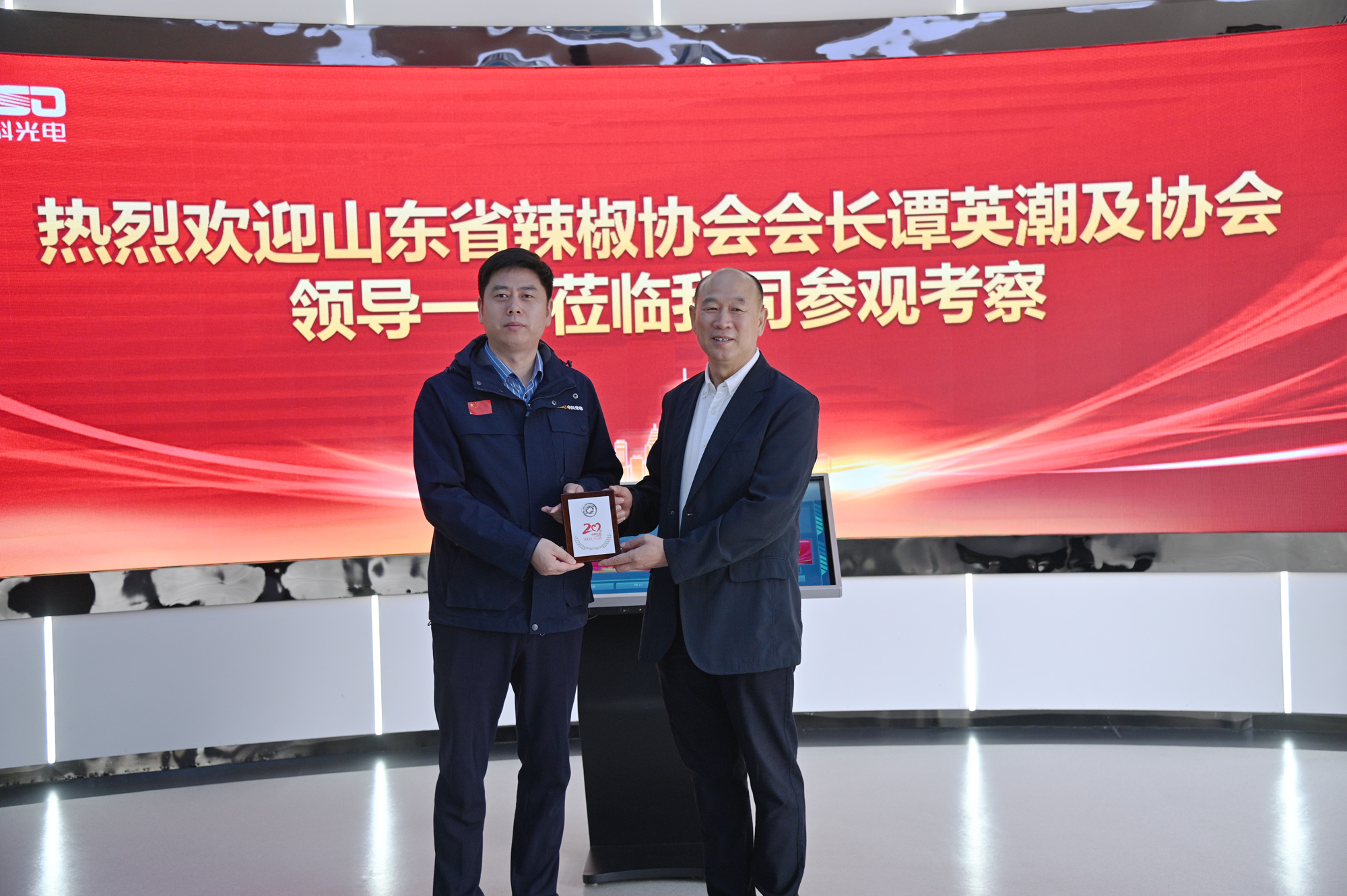 http://www.cn-amd.com/Upload/ueditor/1696987637309053.jpg