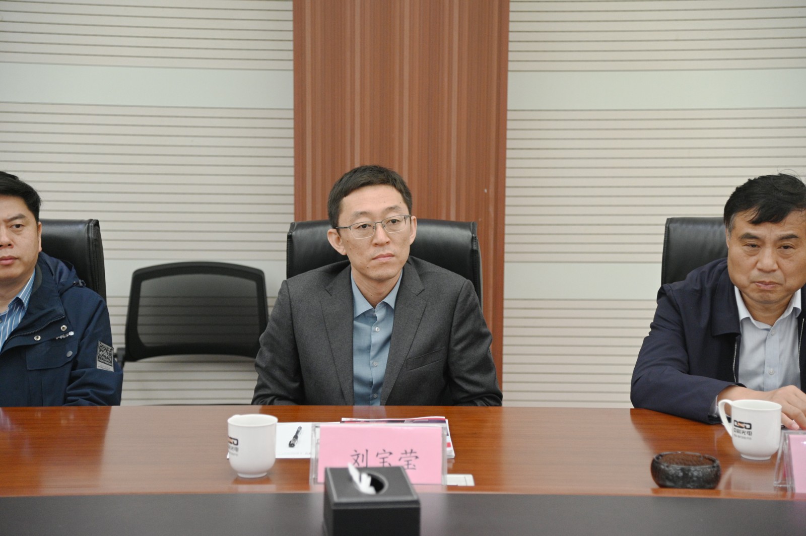 http://www.cn-amd.com/Upload/ueditor/1696987670711223.jpg