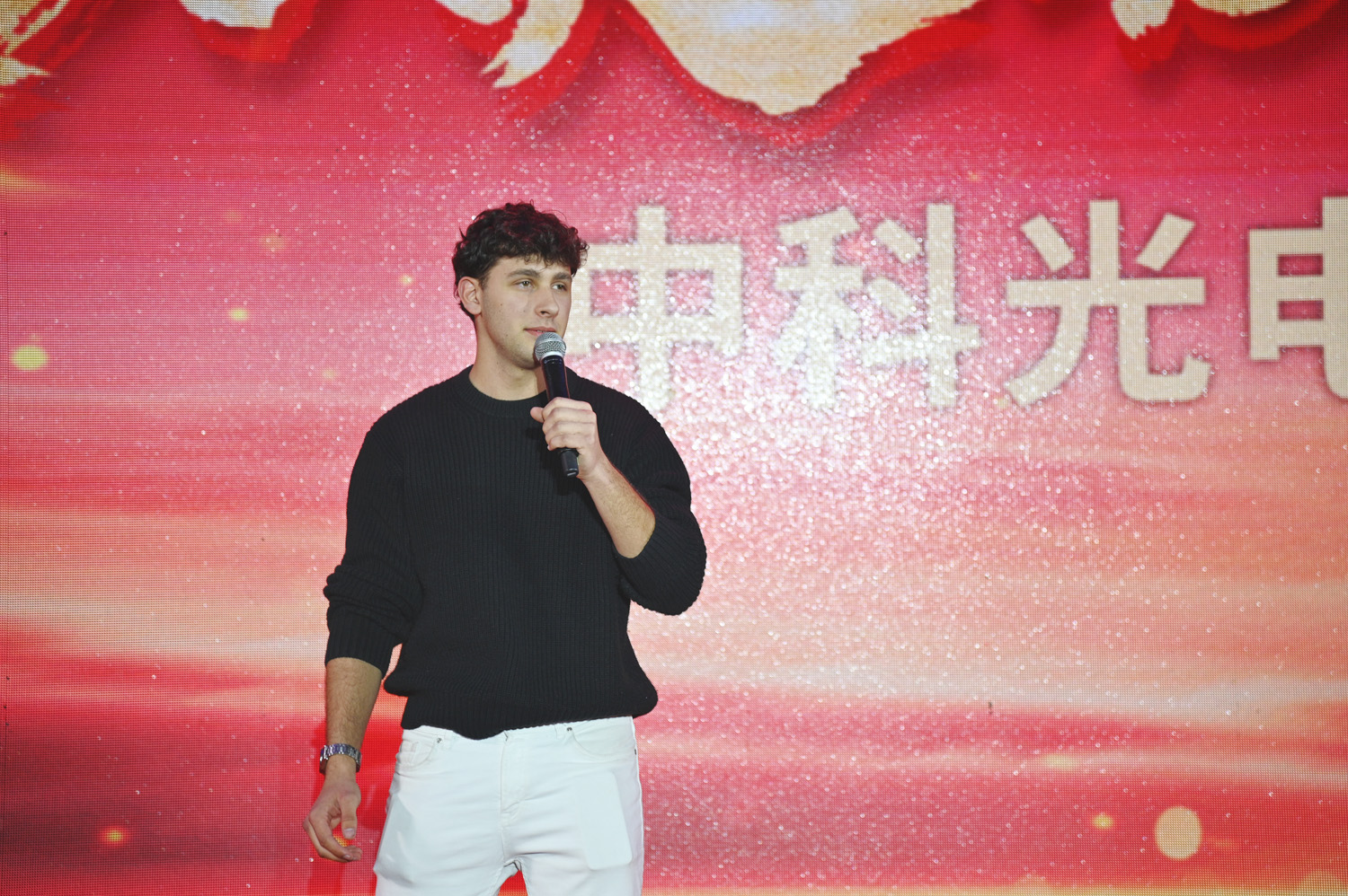 https://www.cn-amd.com/Upload/ueditor/1708326994979249.jpg
