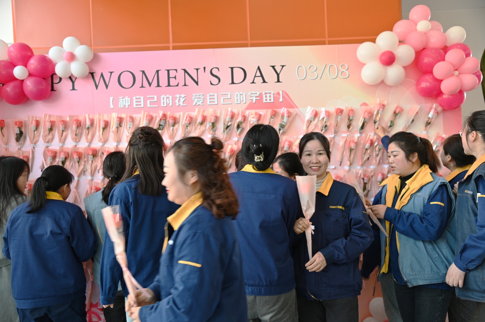 https://www.cn-amd.com/Upload/ueditor/1710126983453408.jpg