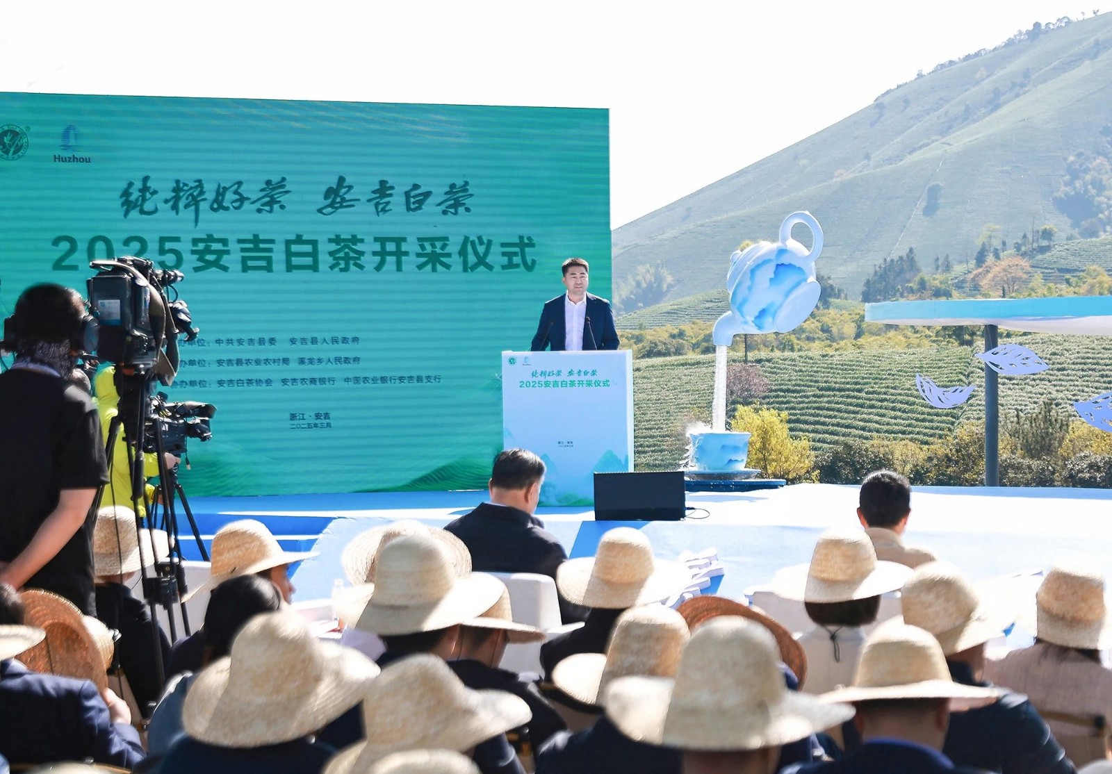 https://www.cn-amd.com/Upload/ueditor/1743476453591420.jpg