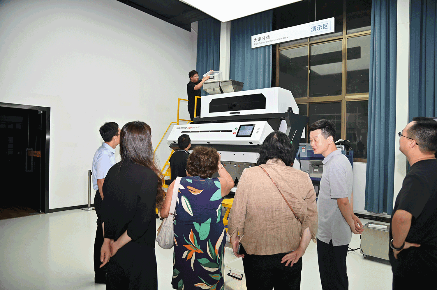 https://www.cn-amd.com/Upload/ueditor/1758787602677957.png